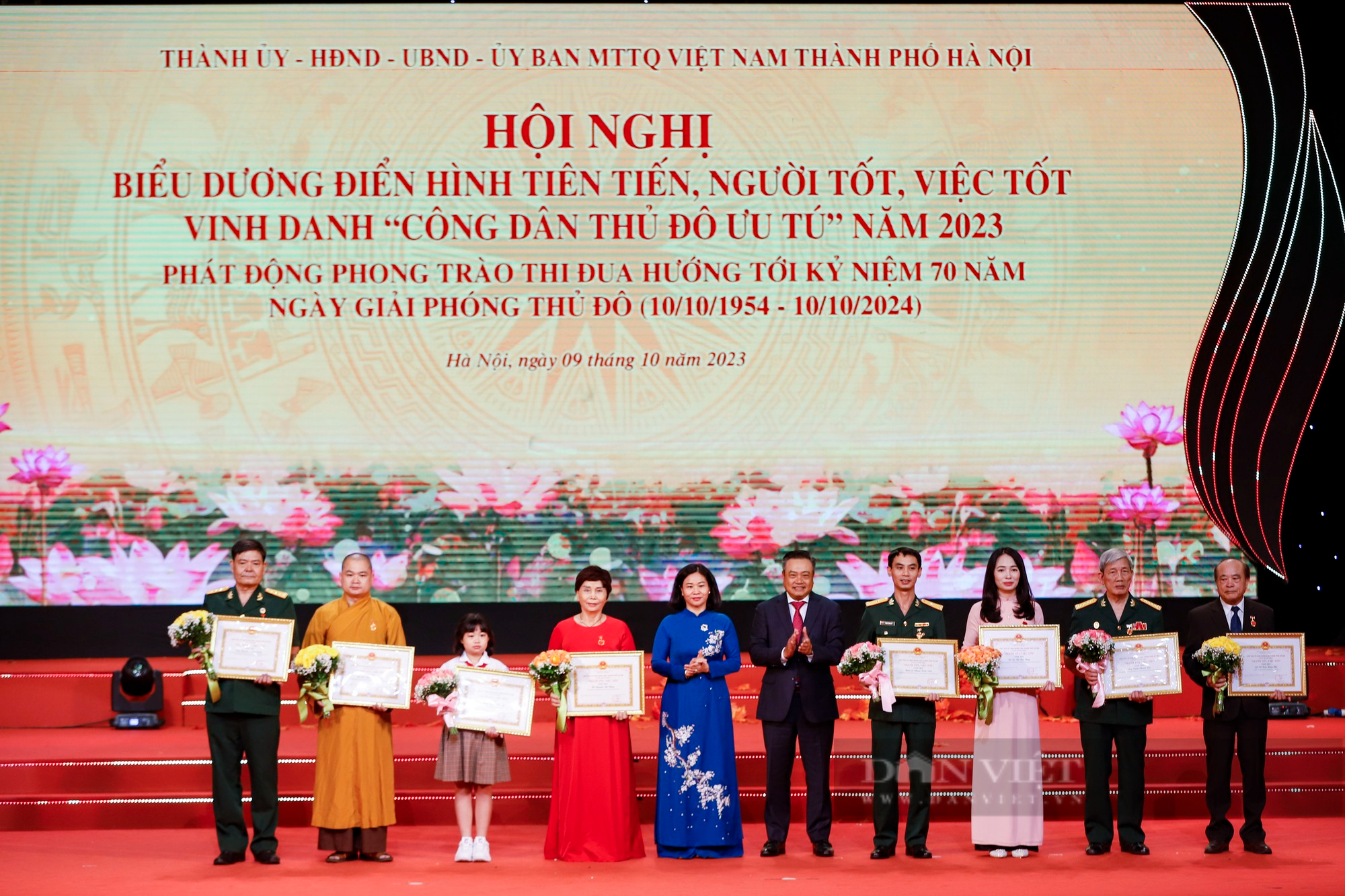 Hình ảnh Thủ tướng Phạm Minh Chính dự Hội nghị vinh danh Công dân Thủ đô Ưu tú năm 2023 - Ảnh 11.