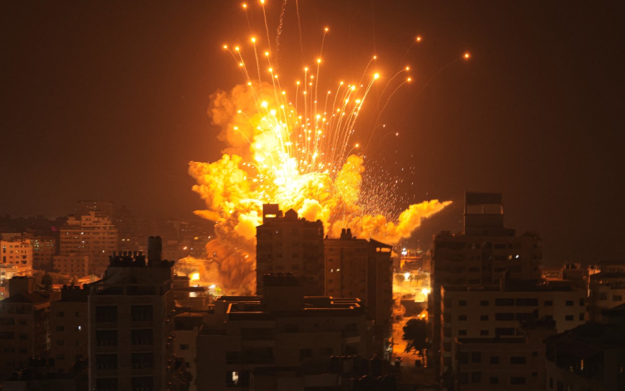 Phản ứng bất ngờ của Iran khi bị nói giúp đỡ Hamas tấn công chưa từng thấy vào Israel - Ảnh 1.