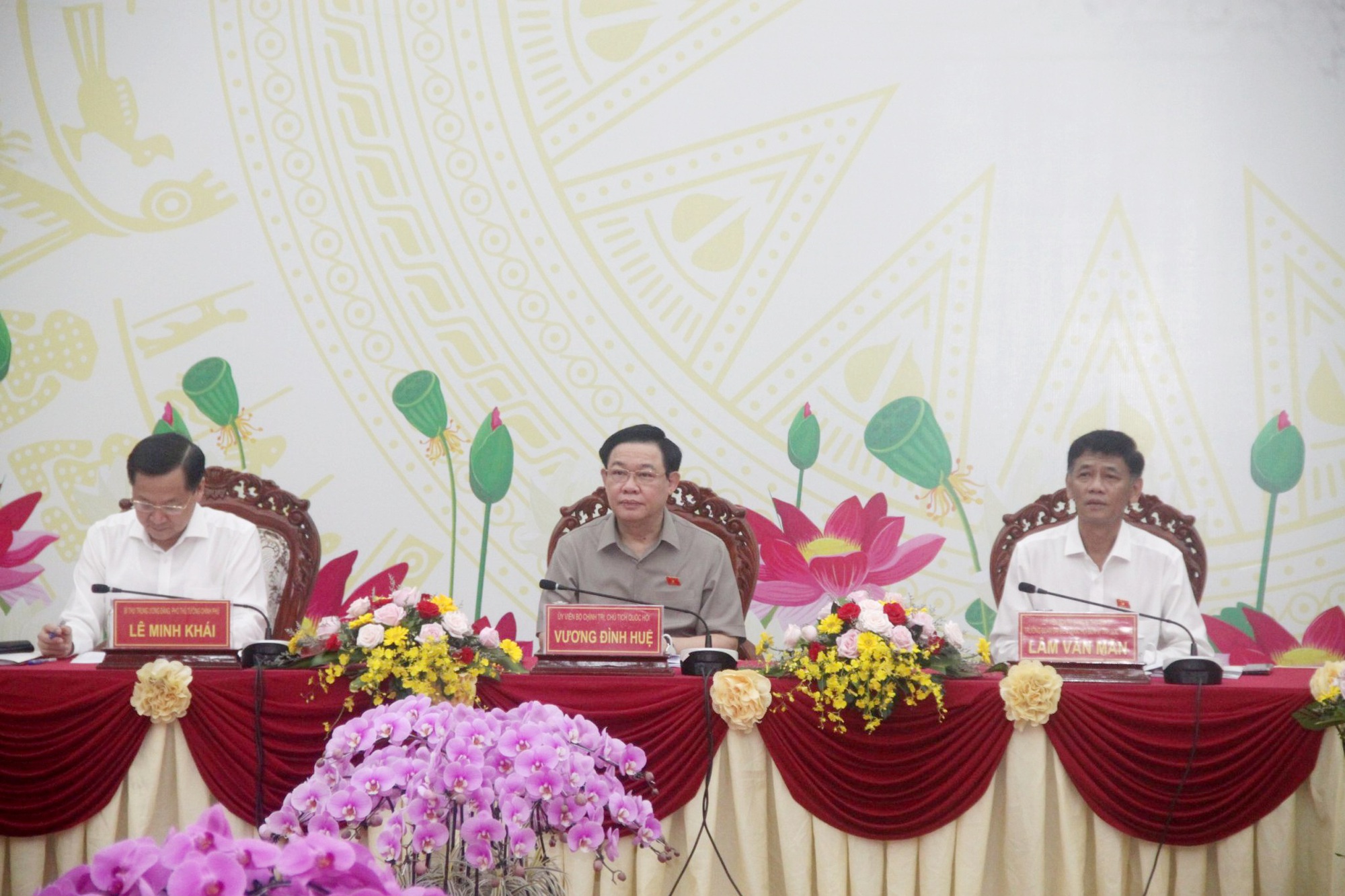 Chủ tịch Quốc hội Vương Đình Huệ dự Hội nghị công bố quy hoạch tỉnh Sóc Trăng - Ảnh 1.