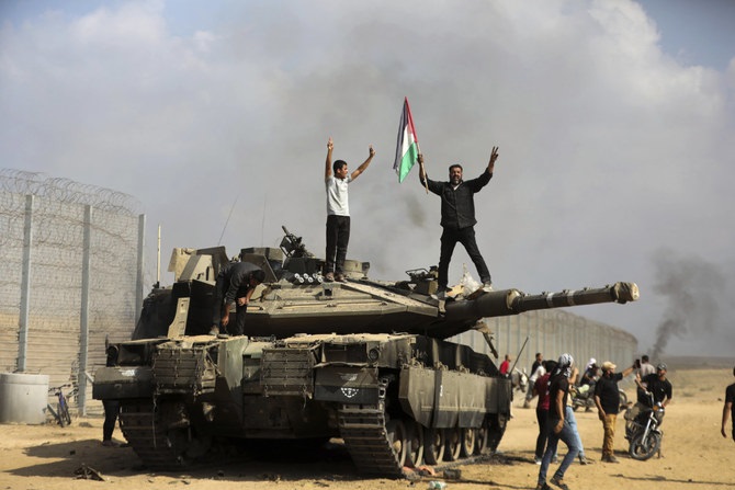 Chiến thuật đánh lừa tinh vi, ngoạn mục của Hamas khiến Israel 'chết đứng' - Ảnh 1.