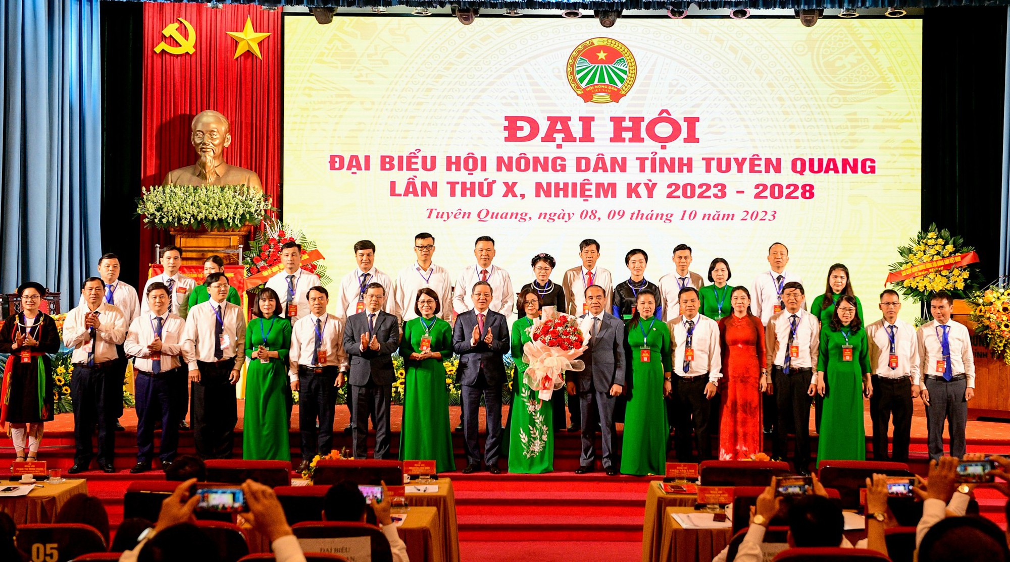 Bà Đào Thị Mai tái đắc cử Chủ tịch Hội Nông dân tỉnh Tuyên Quang khóa X, nhiệm kỳ 2023 - 2028 - Ảnh 2.
