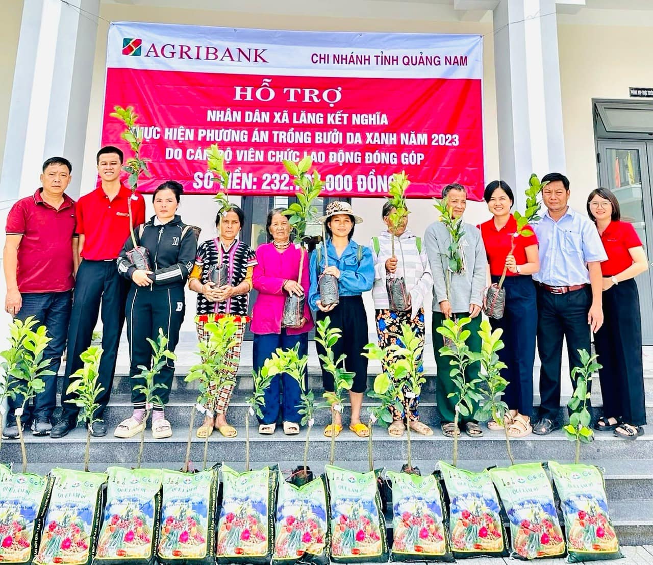 Agribank Quảng Nam “mở đường” cho nhân dân xã Lăng phát triển kinh tế - Ảnh 3.