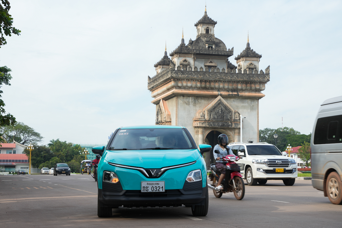 Ngắm trước dàn taxi điện Xanh SM sắp lăn bánh tại Lào - Ảnh 8.