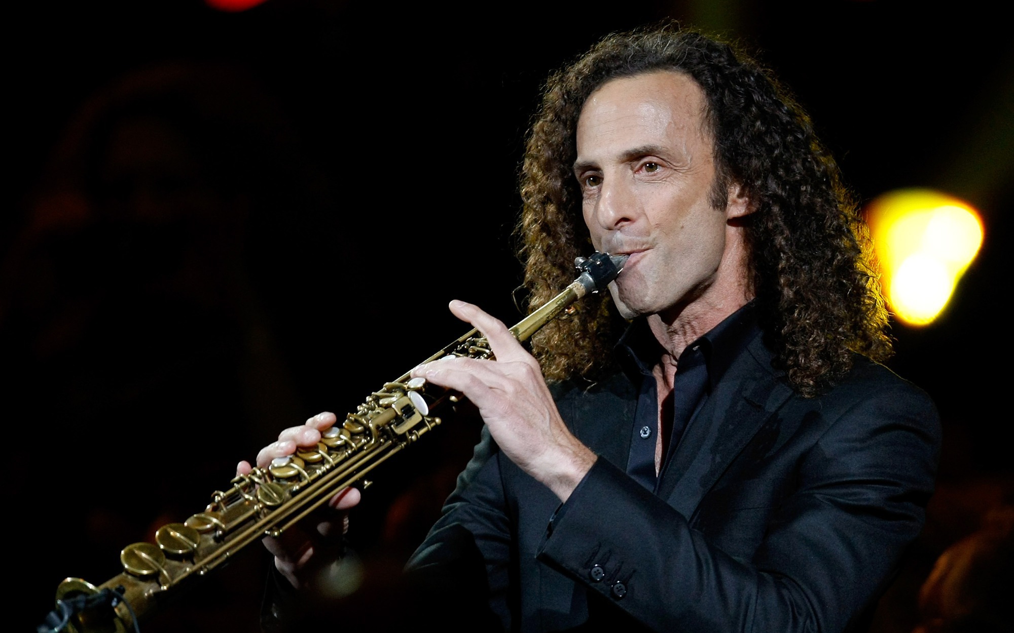 “Huyền thoại” Kenny G nói tiếng Việt, hứa sẽ làm điều cao đẹp này khi đến Hà Nội 