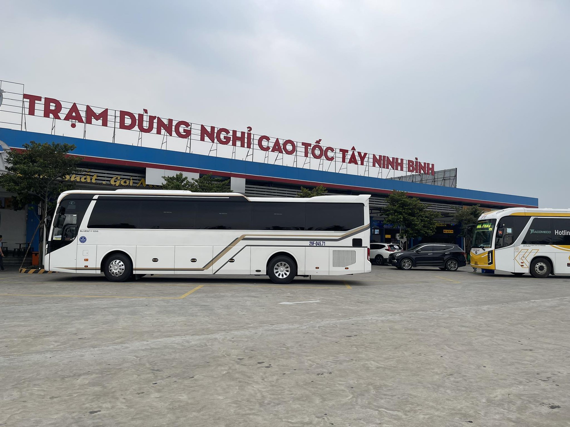 Hai trạm dừng nghỉ trên cao tốc Vĩnh Hảo - Phan Thiết sắp được khởi công - Ảnh 1.