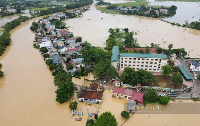 Nhiều xã ở huyện Chương Mỹ (TP.Hà Nội) bị ngập lụt đầu tháng 9/2022. Ảnh: Bình Nguyên