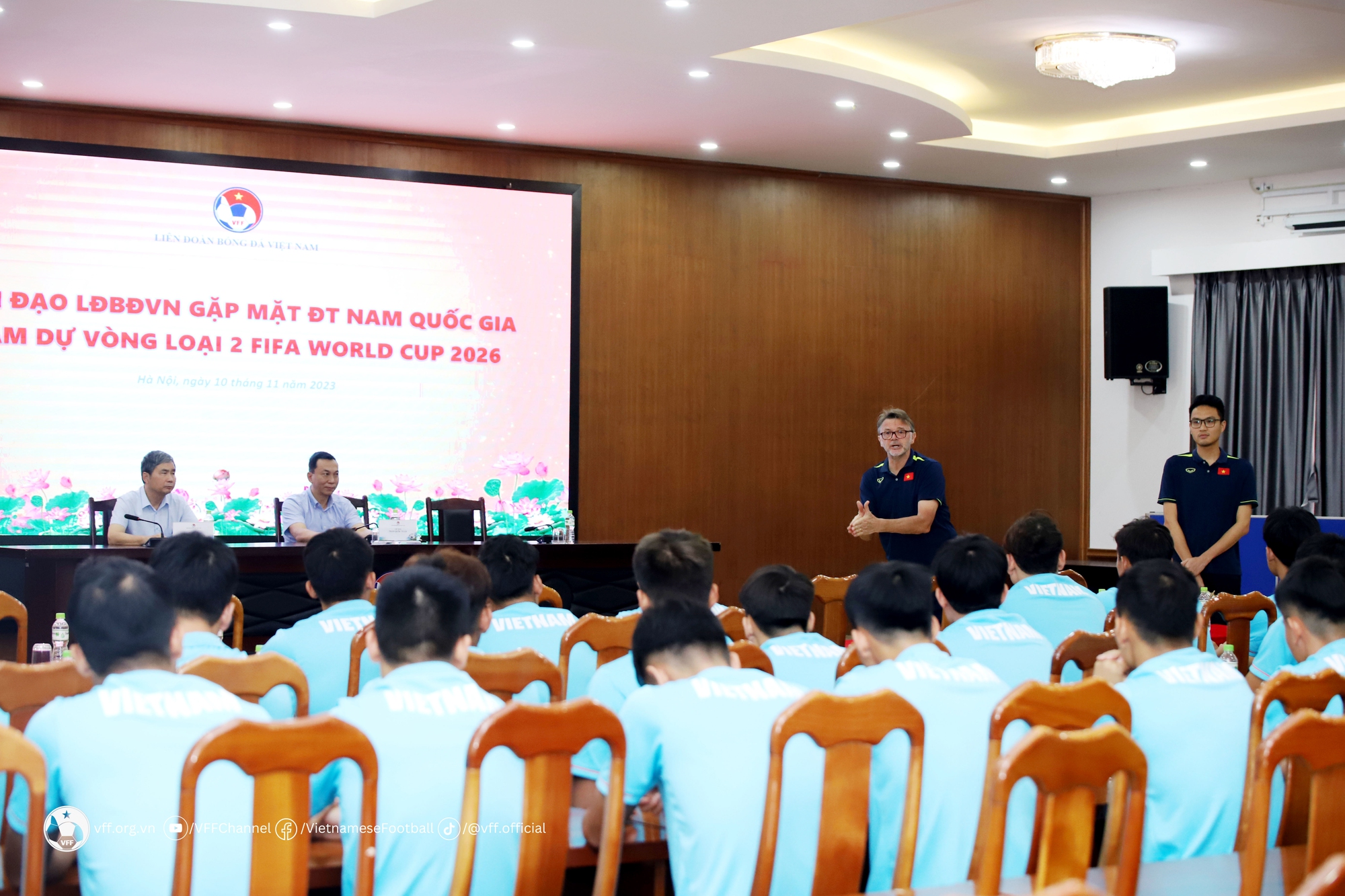 HLV Troussier: &quot;ĐT Việt Nam sẵn sàng đối đầu thử thách World Cup 2026&quot; - Ảnh 1.