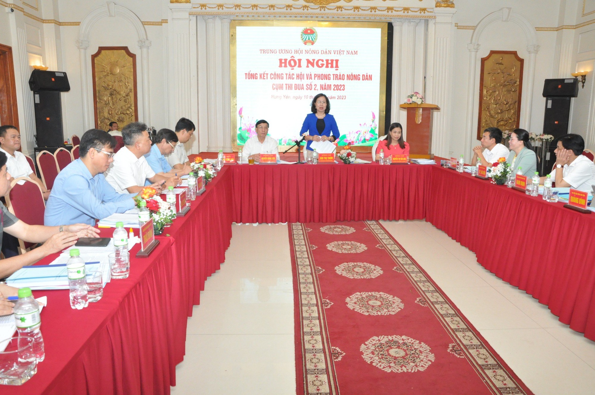 Phó Chủ tịch Hội NDVN Bùi Thị Thơm chủ trì hội nghị tổng kết cụm thi đua số 2 tổ chức tại Hưng Yên- Ảnh 6.