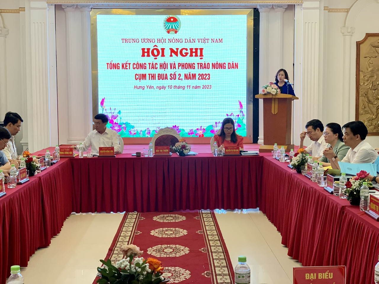 Phó Chủ tịch Hội NDVN Bùi Thị Thơm chủ trì hội nghị tổng kết cụm thi đua số 2 tổ chức tại Hưng Yên - Ảnh 2.