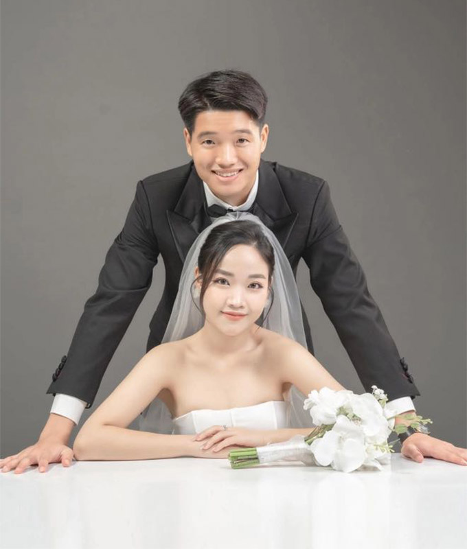 Cựu thủ môn U23 Việt Nam cưới cô giáo tiểu học sau 7 năm theo đuổi - Ảnh 1.