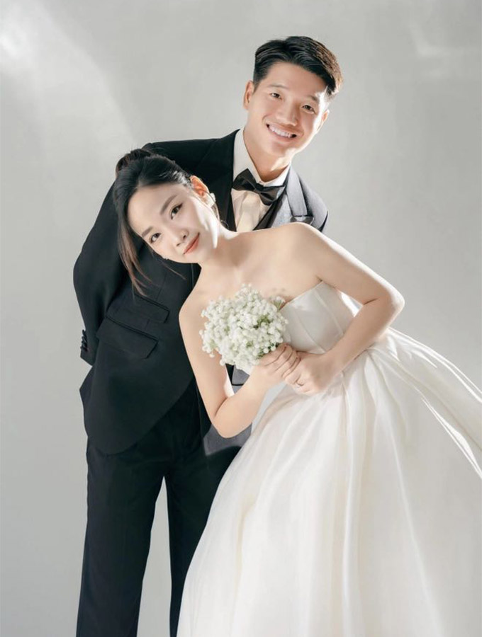 Cựu thủ môn U23 Việt Nam cưới cô giáo tiểu học sau 7 năm theo đuổi - Ảnh 4.