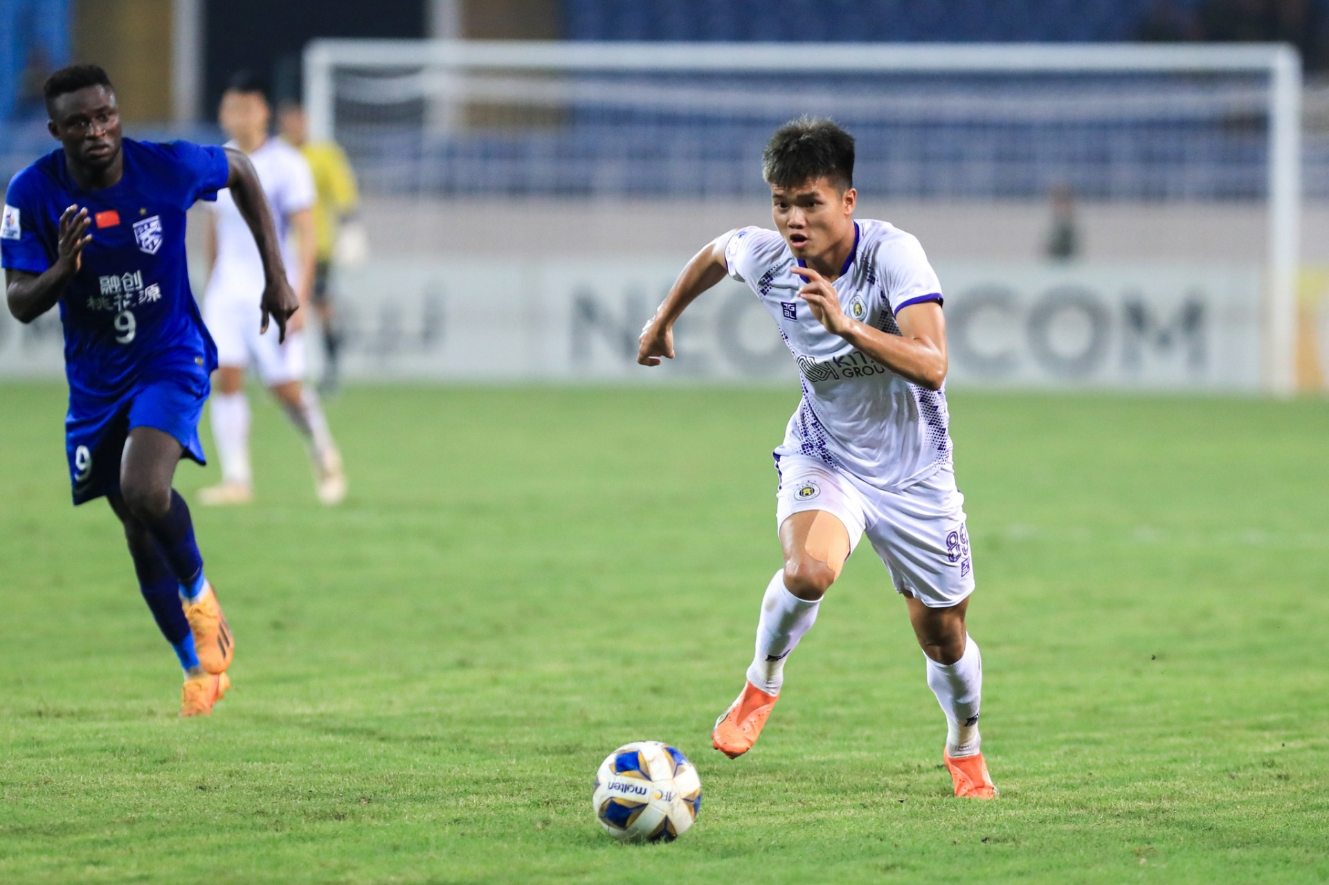 AFC làm điều đặc biệt với tiền đạo lứa tuổi U23 của ĐT Việt Nam - Ảnh 1.