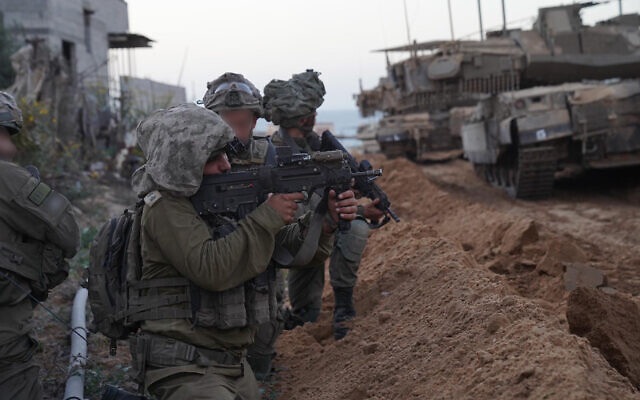 Israel tiêu diệt 150 chiến binh, chiếm được nhiều tiền đồn chủ chốt của Hamas ở Gaza - Ảnh 1.