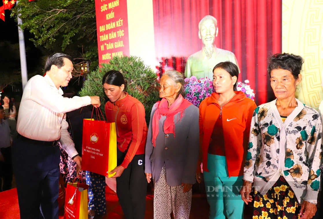 Phó Thủ tướng Lê Minh Khái dự ngày hội đại đoàn kết toàn dân tộc ở Ninh Thuận - Ảnh 5.