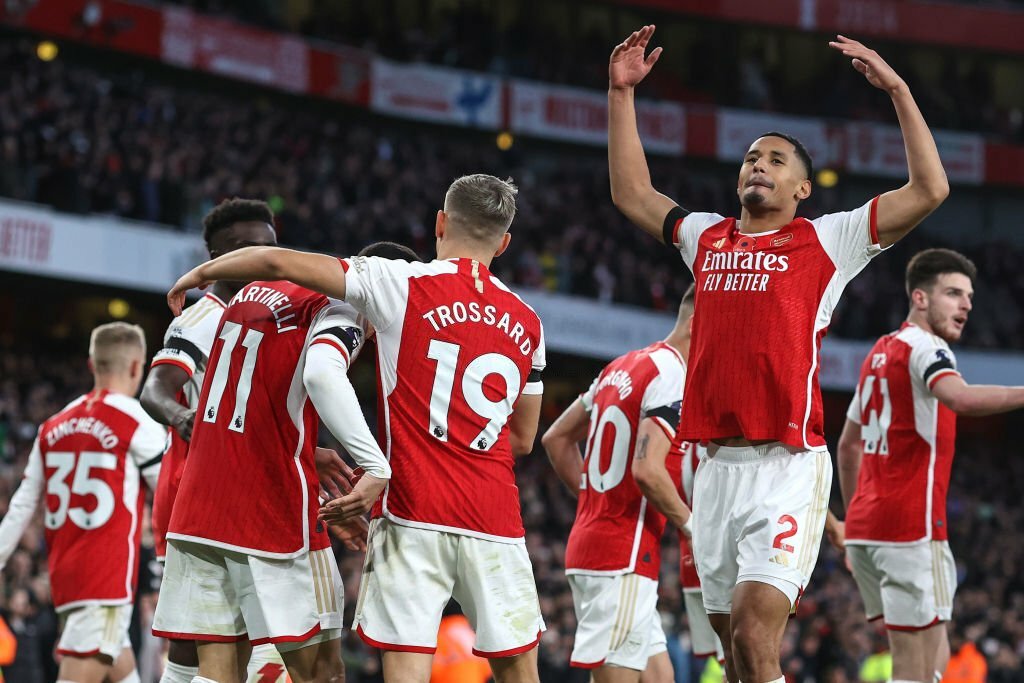 Hạ Burnley 3-1, Arsenal chạm cột mốc lịch sử ở Premier League - Ảnh 1.