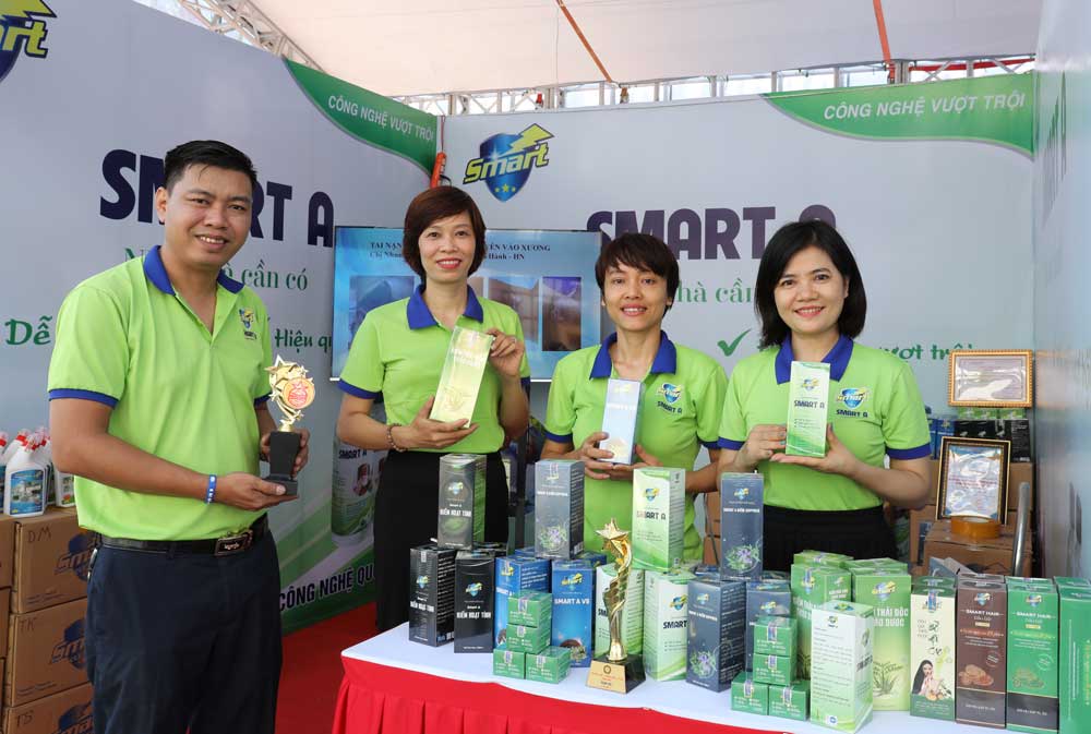 Nhiều sản phẩm mới tại không gian trưng bày các sản phẩm khởi nghiệp đổi mới sáng tạo tỉnh Bắc Giang - Ảnh 2.