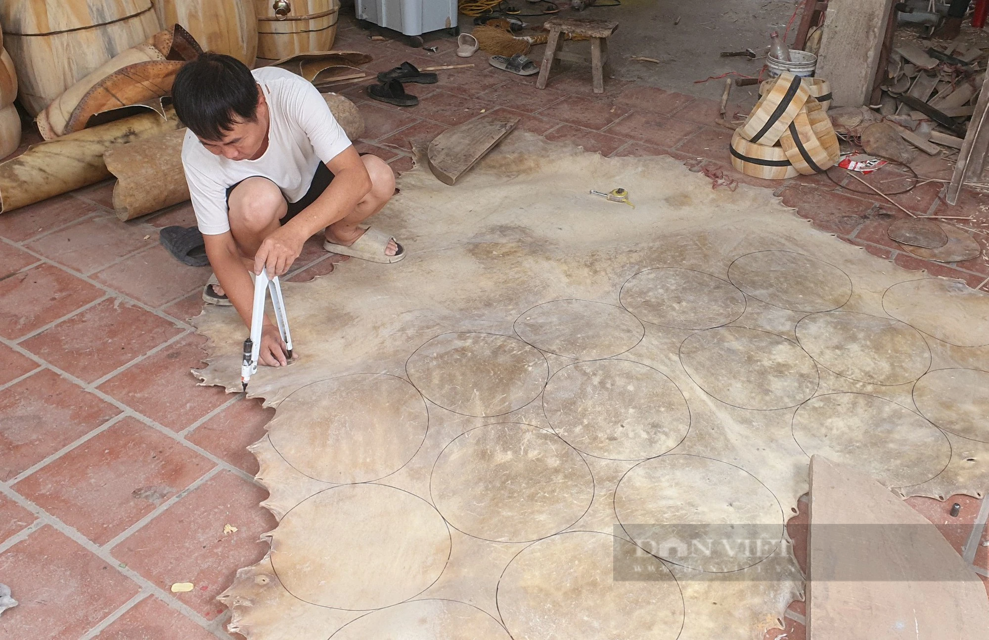 Một làng nghề gần 300 tuổi ở Nam Định quanh năm đục, cắt làm ra thứ kêu &quot;cắc cắc, tùng tùng&quot;, đó là thứ gì? - Ảnh 3.