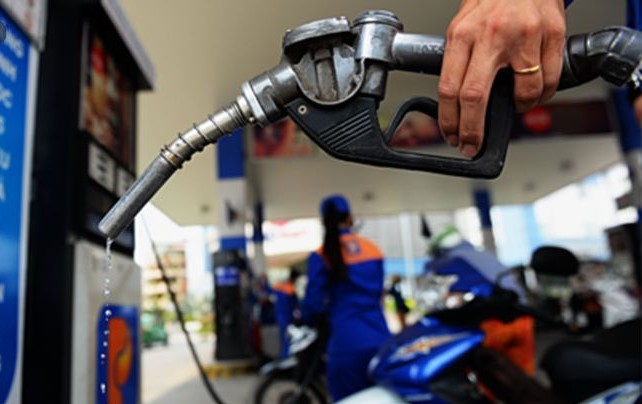 Giá xăng dầu tăng, giảm nhiều nhất lúc nào trong năm nay? - Ảnh 3.