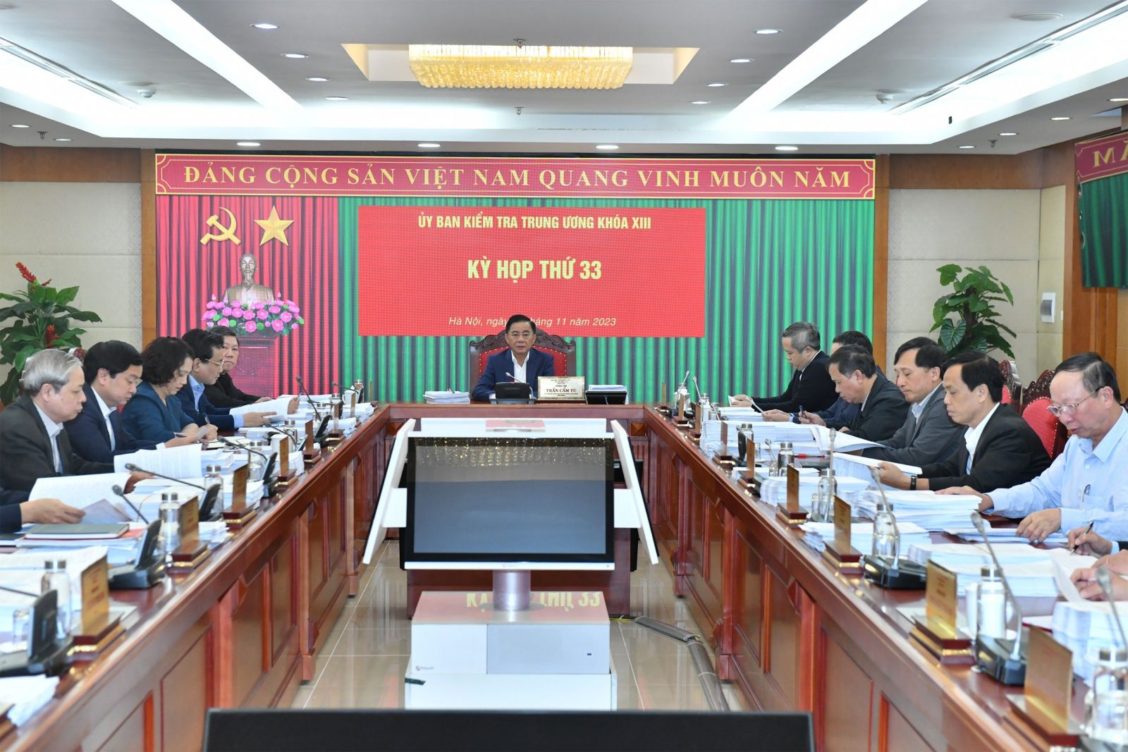 Bí thư và Chủ tịch tỉnh UBND tỉnh Quảng Nam bị đề nghị kỷ luật - Ảnh 1.