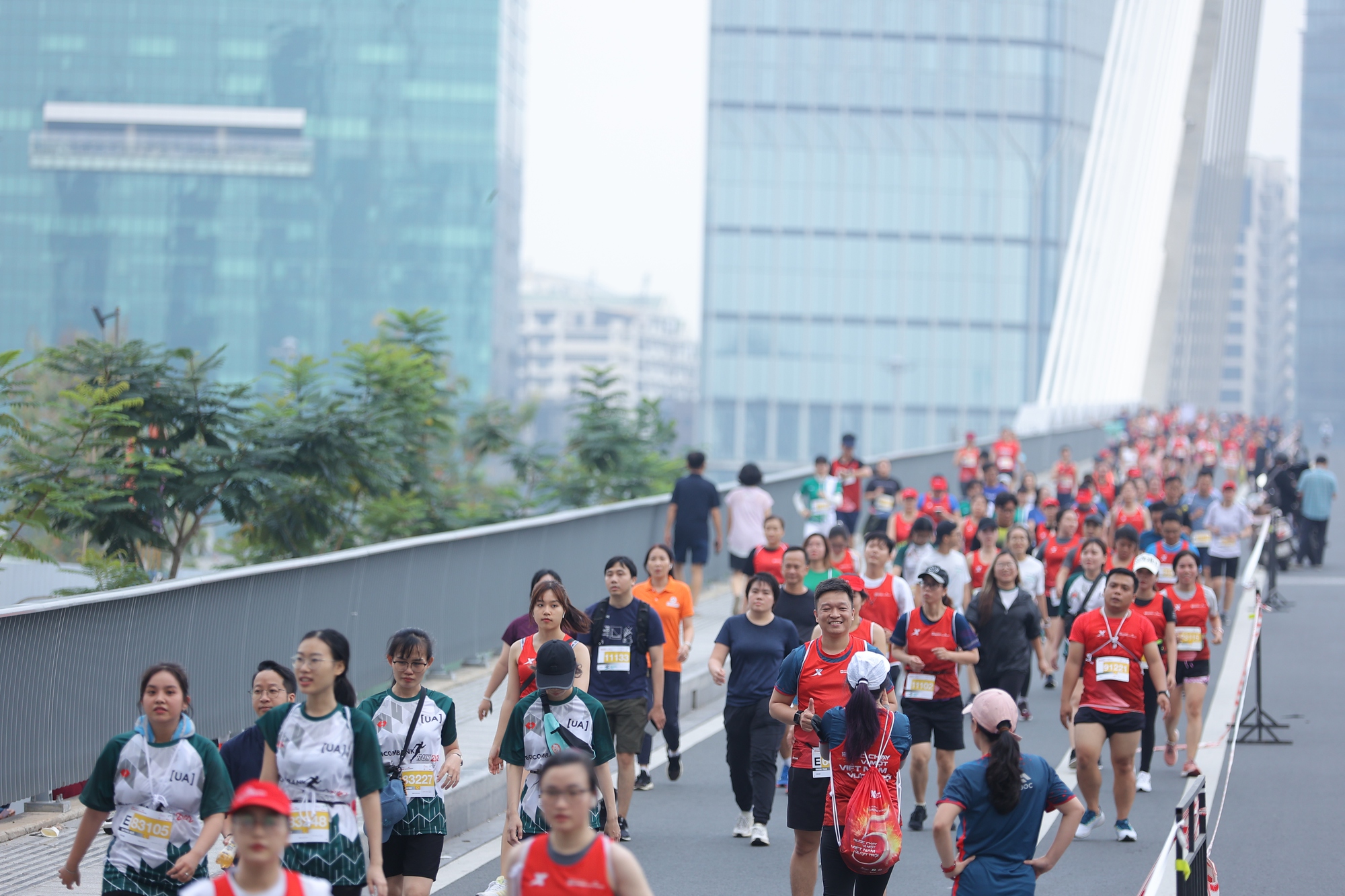 Hơn 15.000 VĐV đăng ký giải Marathon Quốc tế TP.HCM Techcombank 2023 - Ảnh 1.
