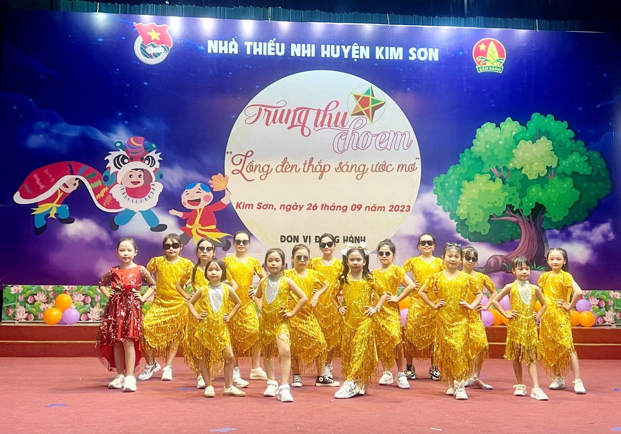 Trường tiểu học Phát Diệm: Tiếp tục khẳng định vị thế trong năm học mới - Ảnh 4.