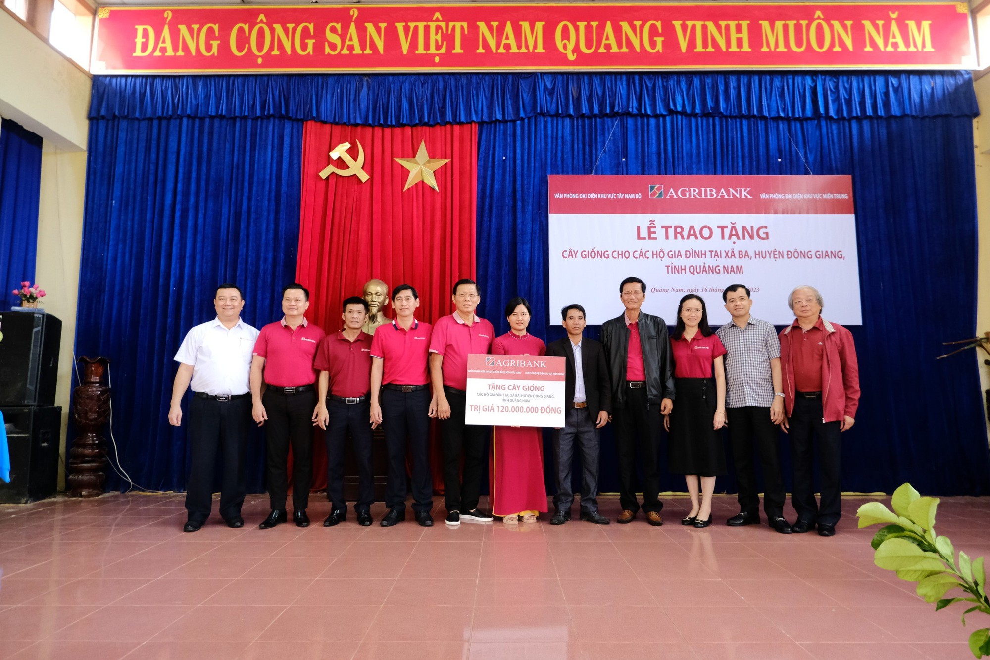 Đoàn Thanh niên Agribank khu vực Tây Nam Bộ trao &quot;sinh kế&quot; cho bà con nhân dân tại trên địa bàn tỉnh Quảng Nam - Ảnh 2.