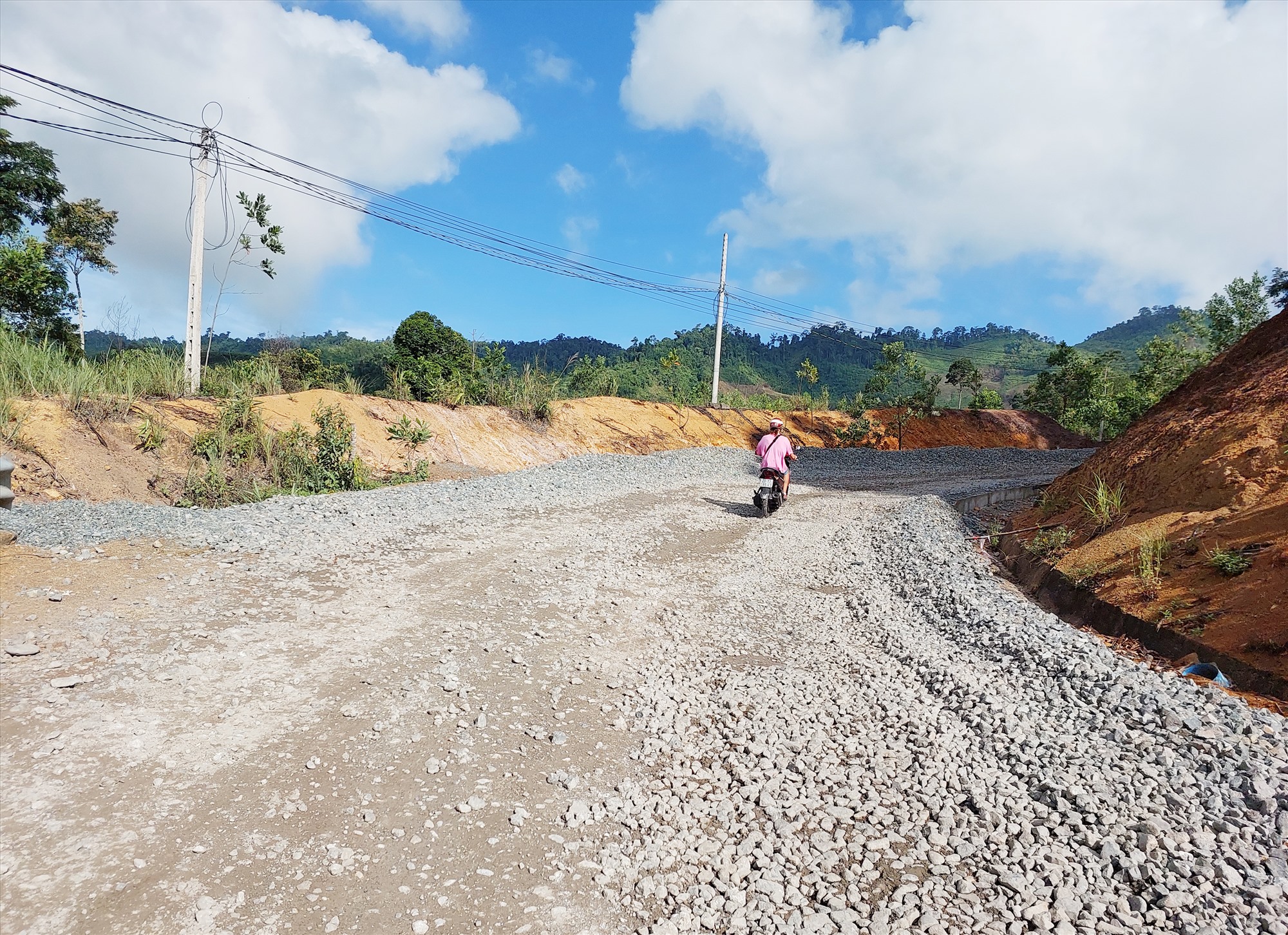 Thaco gặp khó khi nghiên cứu đầu tư dự án nâng cấp quốc lộ 14D qua tỉnh Quảng Nam - Ảnh 1.