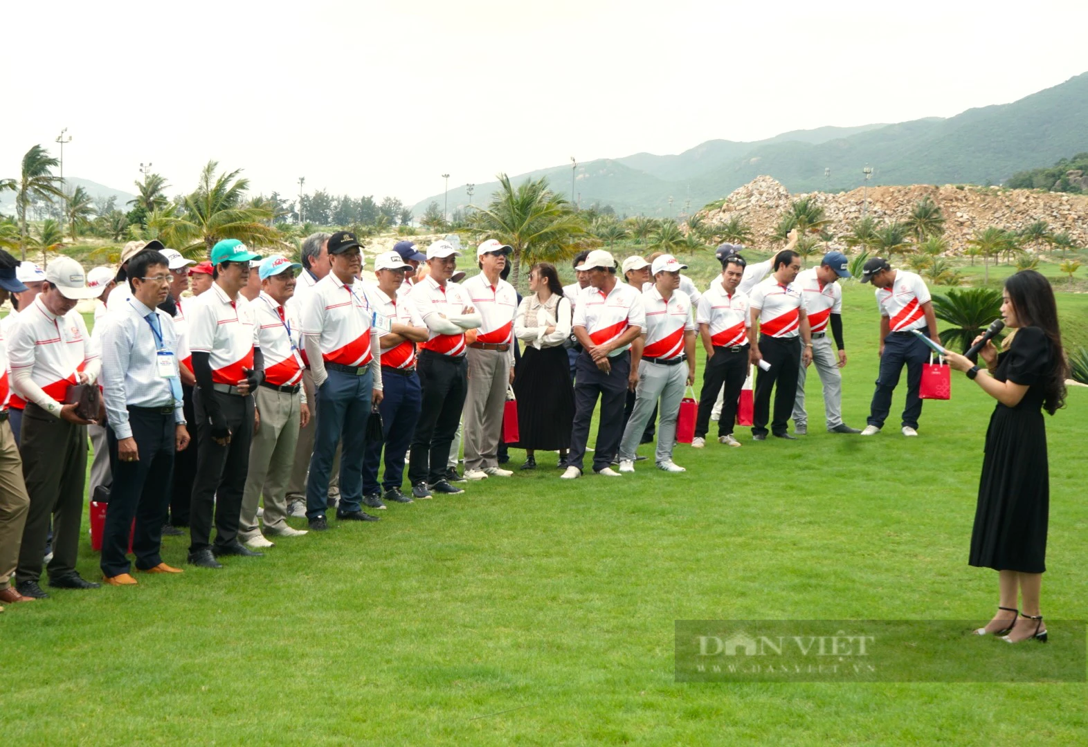 Gần 160 golfer tranh tàì ở giải golf Ninh Thuận - Bình Thuận mở rộng - Ảnh 1.