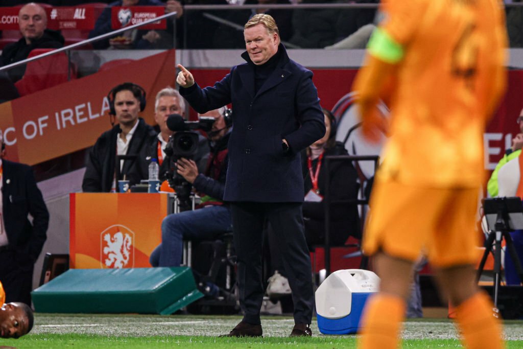 Giúp Hà Lan đoạt vé dự VCK EURO 2024, HLV Koeman chê bai 1 điều - Ảnh 1.