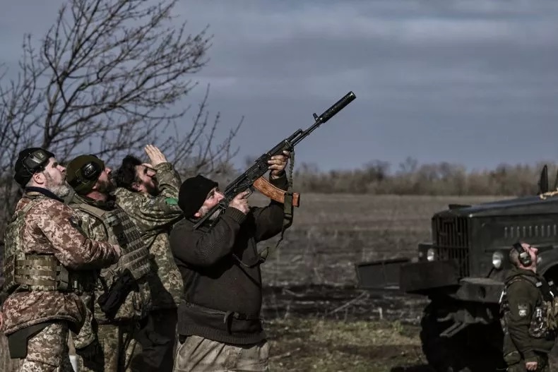 Đồng minh ruột của Ukraine cảnh báo về vũ khí mới chết chóc nhất của Nga - Ảnh 1.