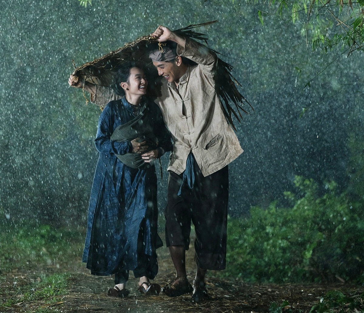 Đạo diễn Victor Vũ: Tôi không ngại khi &quot;Người vợ cuối cùng&quot; bị so sánh với &quot;Đất rừng phương Nam&quot; - Ảnh 2.