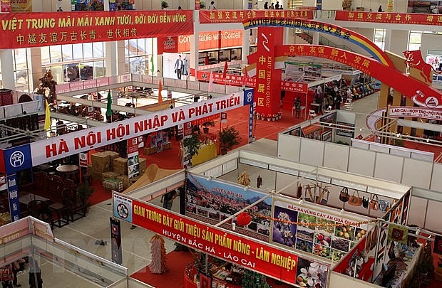 Khoảng 700 gian hàng nông sản sẽ được trưng bày tại Hội chợ thương mại quốc tế Việt - Trung (Lào Cai) - Ảnh 1.