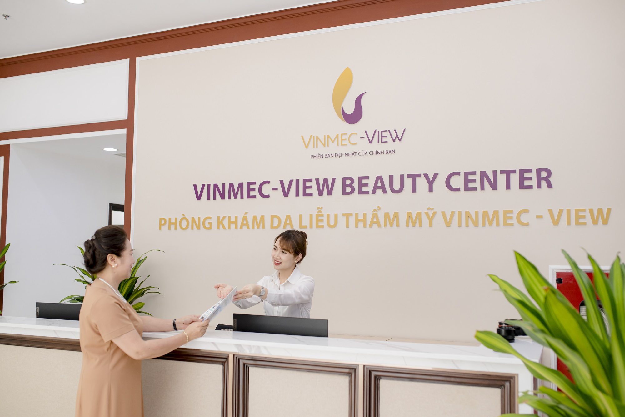 Khai trương Phòng khám thẩm mỹ Vinmec-View Beauty Center tại Royal City - Ảnh 2.