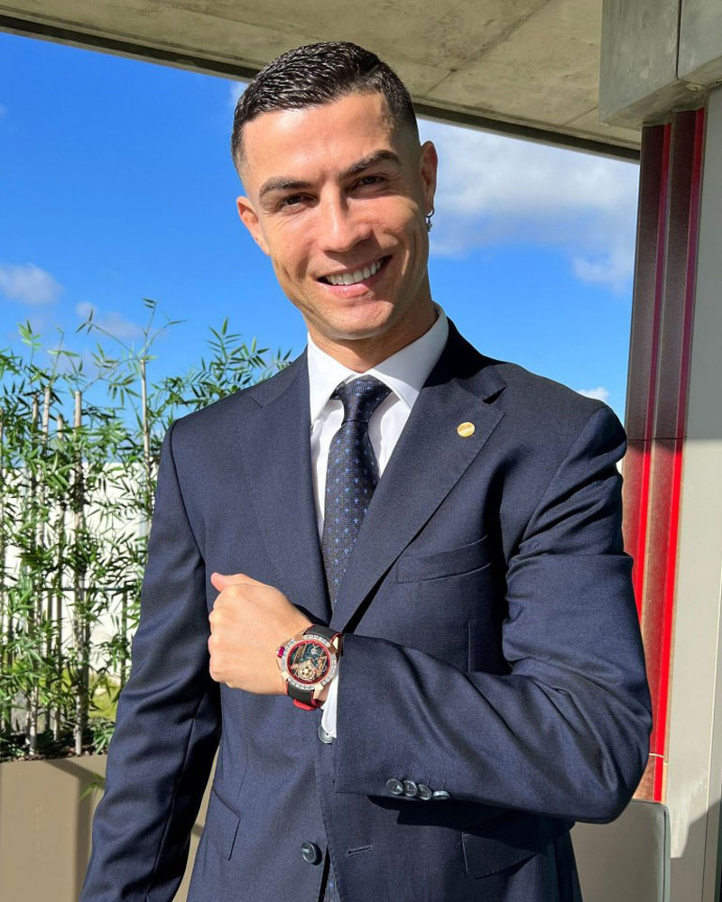 Ronaldo sở hữu bộ sưu tập đồng hồ trị giá hơn 146 tỷ đồng - Ảnh 1.