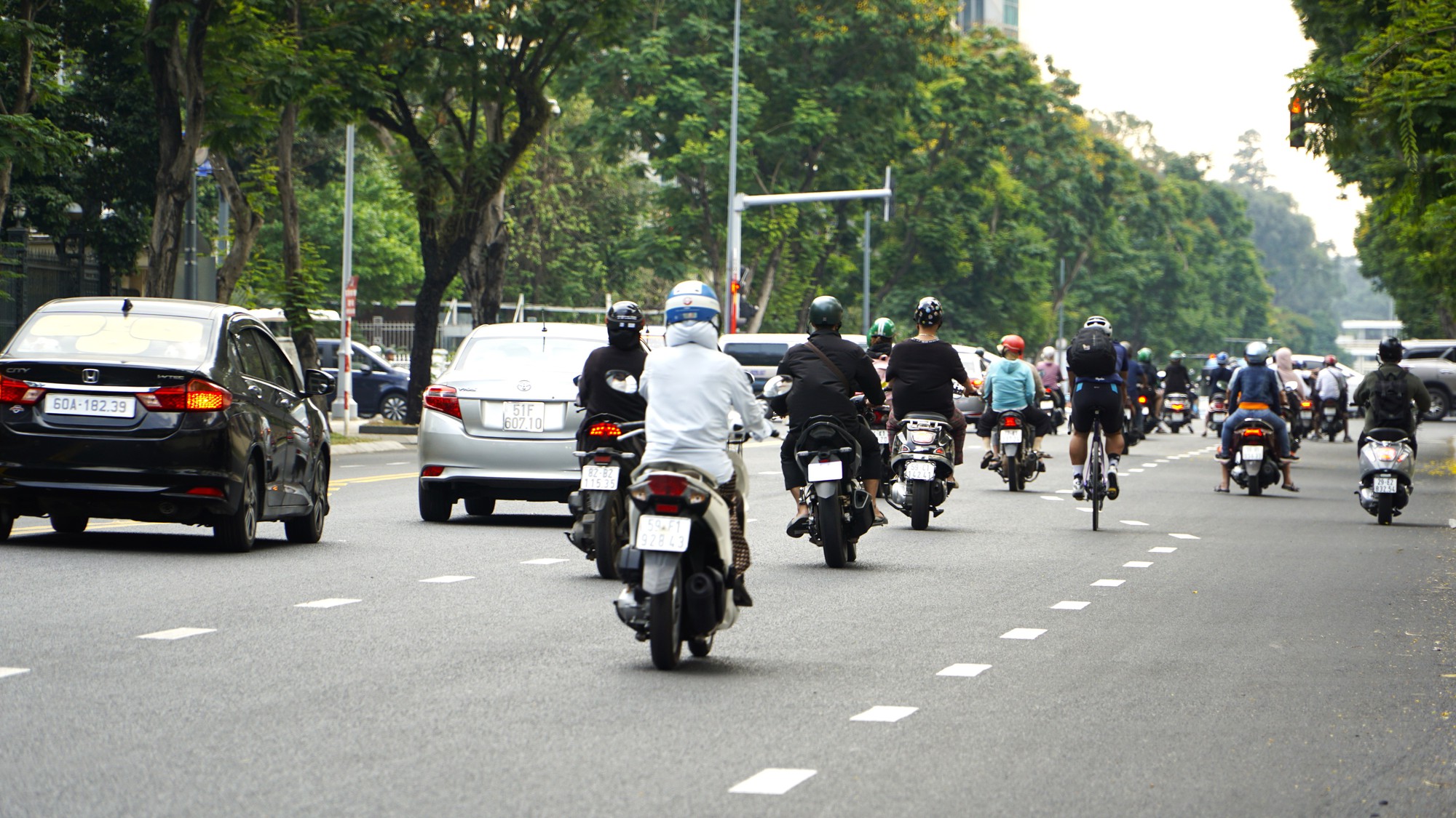 Cấm xe nhiều tuyến đường ở TP.HCM để phục vụ giải đua xe đạp Nam Kỳ Khởi Nghĩa - Ảnh 1.
