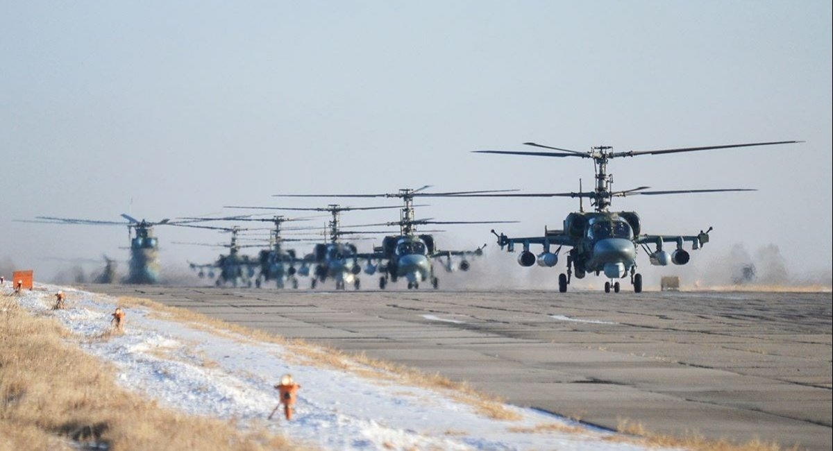 Vì sao Nga liều lĩnh triển khai trực thăng chiến đấu ở gần tiền tuyến mà không sợ Ukraine tiêu diệt? - Ảnh 1.