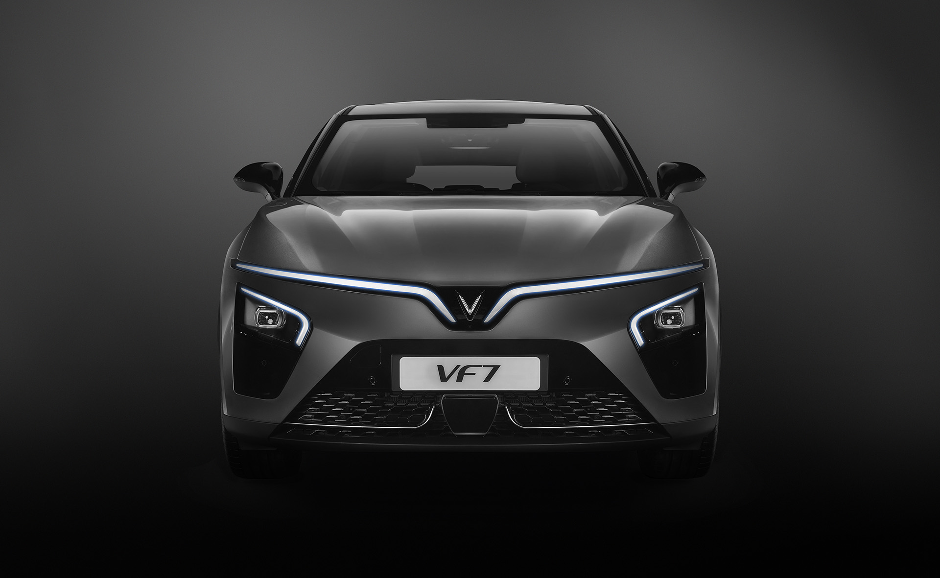 VinFast chính thức ra mắt VF 7 – giá chỉ từ 850 triệu đồng - Ảnh 3.