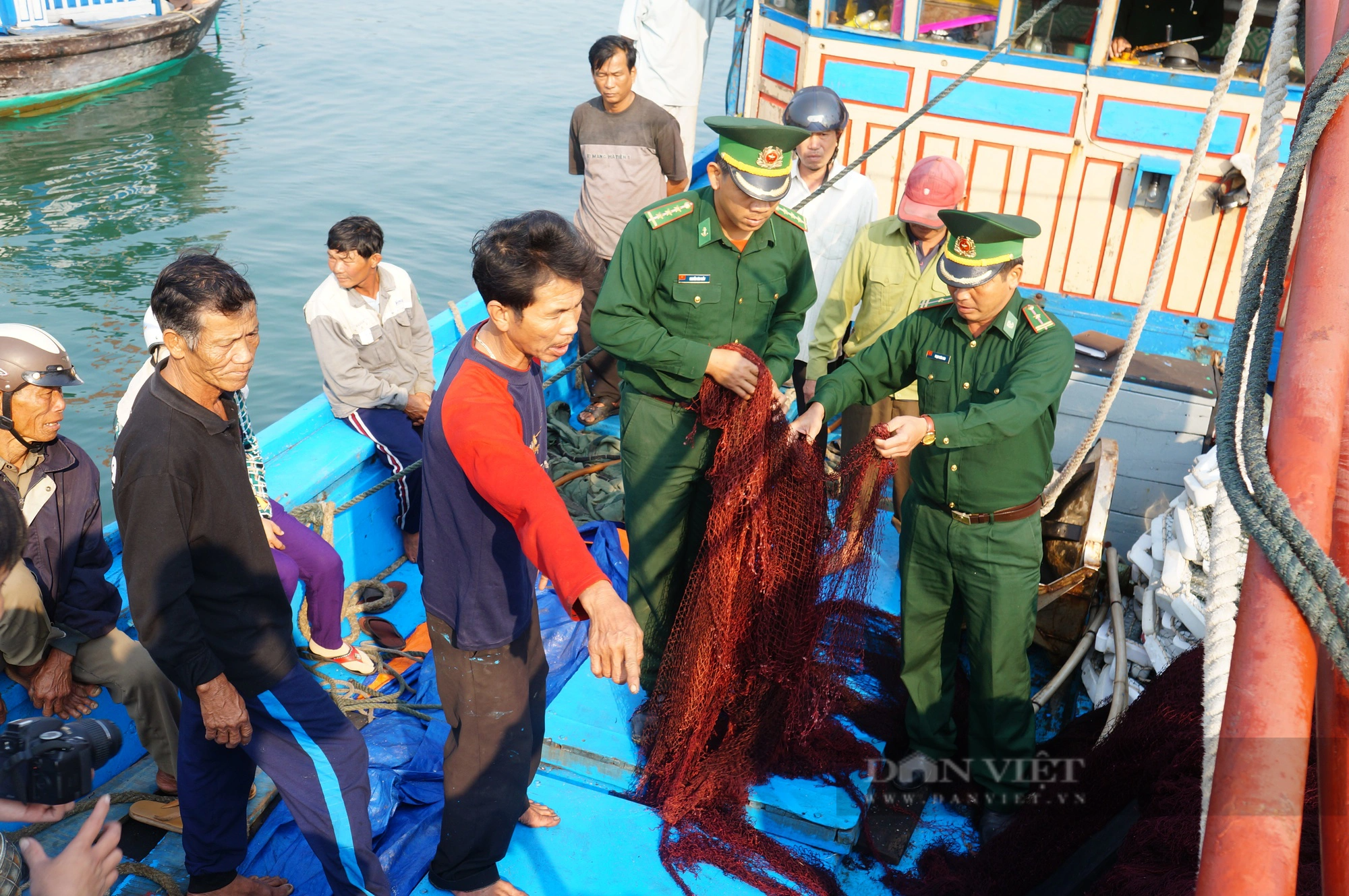 Chủ tịch HND Quảng Nam: Mỗi ngư dân là một “cột mốc” bảo vệ chủ quyền - Ảnh 9.