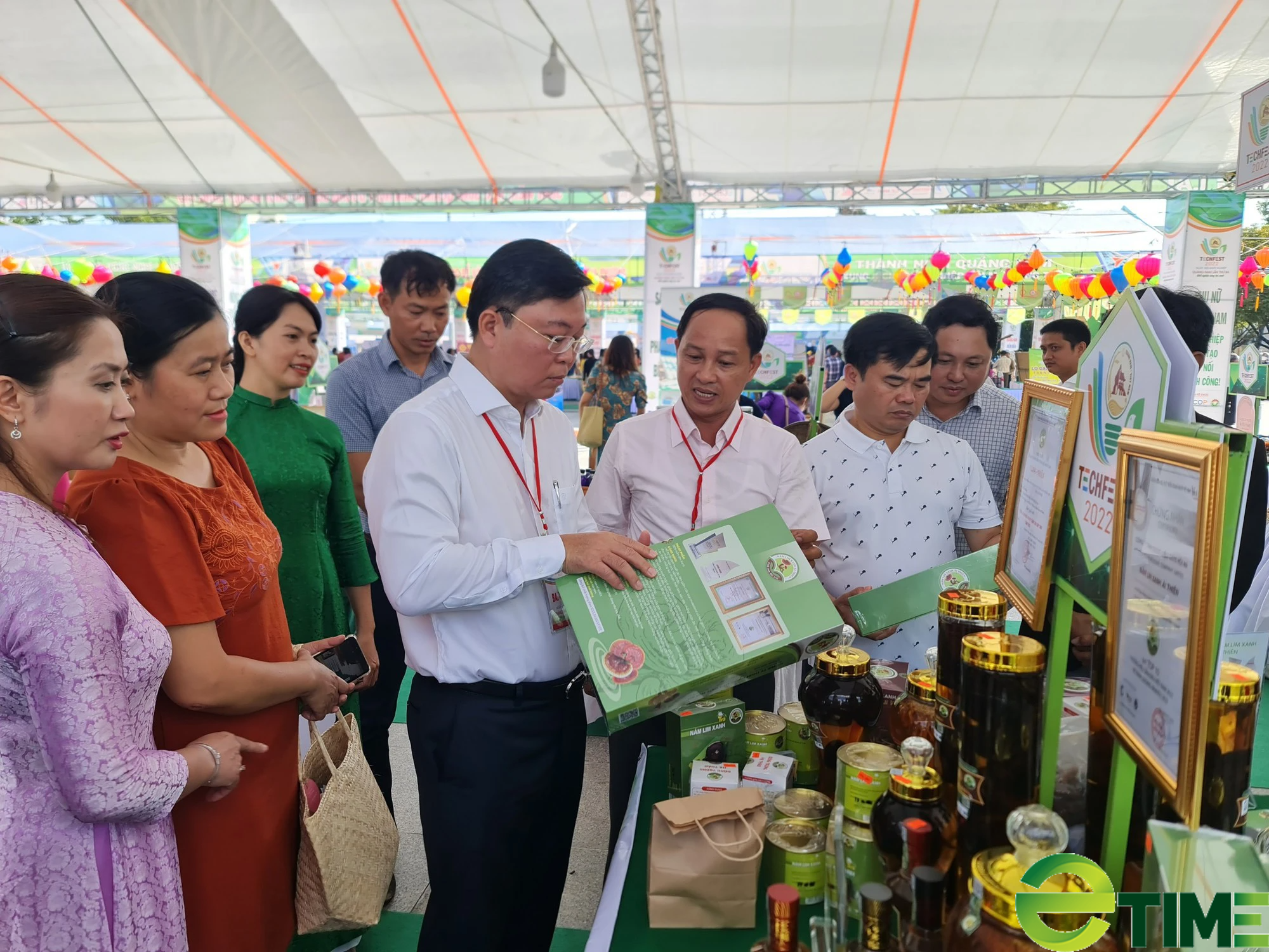 Quảng Nam tổ chức triển lãm thành tựu sản phẩm OCOP, kết nối giao thương và xúc tiến thương mại năm 2023 - Ảnh 3.