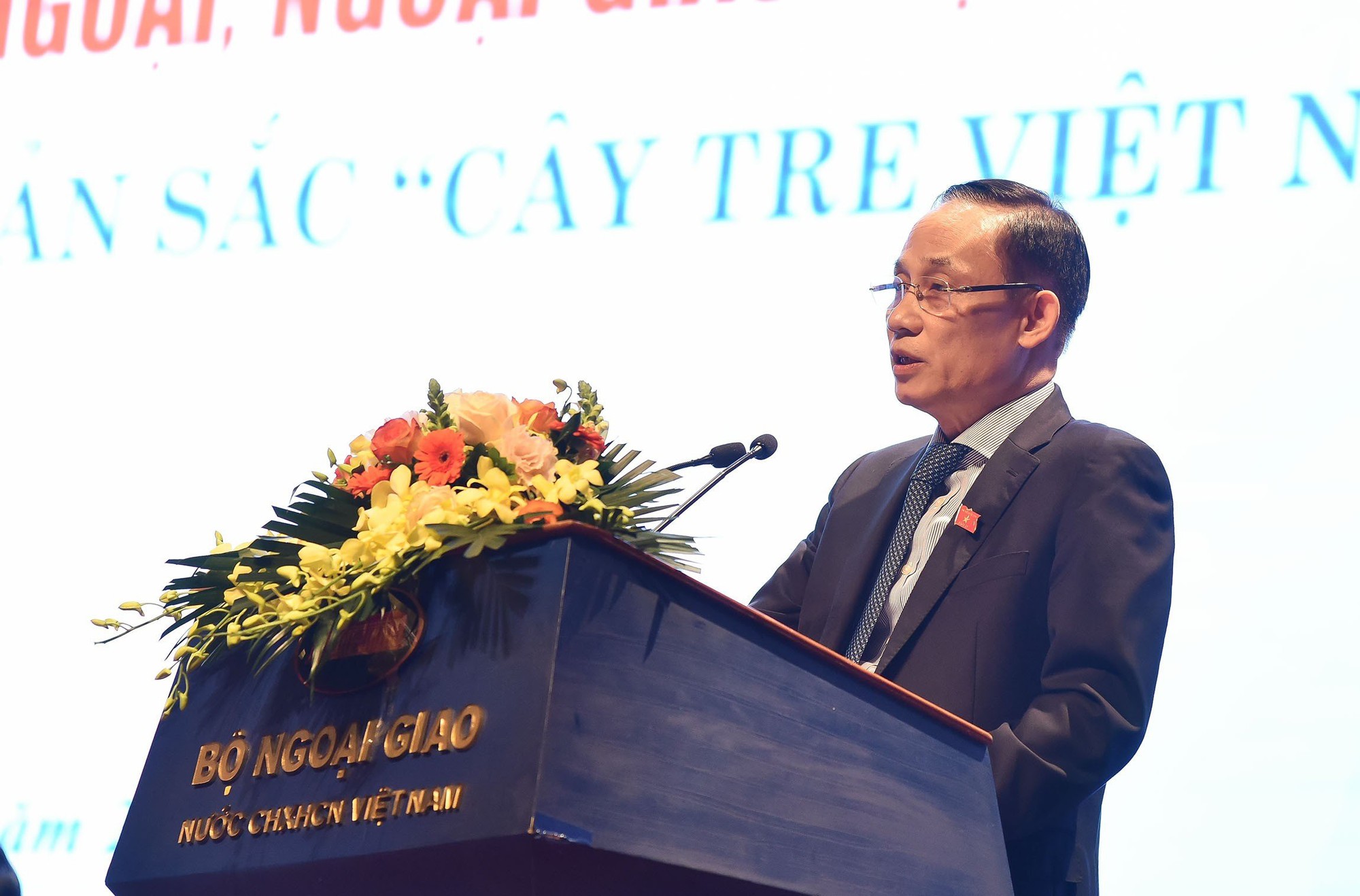 Ra mắt cuốn sách của Tổng Bí thư Nguyễn Phú Trọng về xây dựng nền đối ngoại, ngoại giao Việt Nam - Ảnh 4.