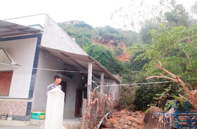 Dời 270 hộ dân 'thoát' vùng nguy hiểm, Bình Định cần Trung ương hỗ trợ hơn 129 tỷ đồng - Ảnh 1.