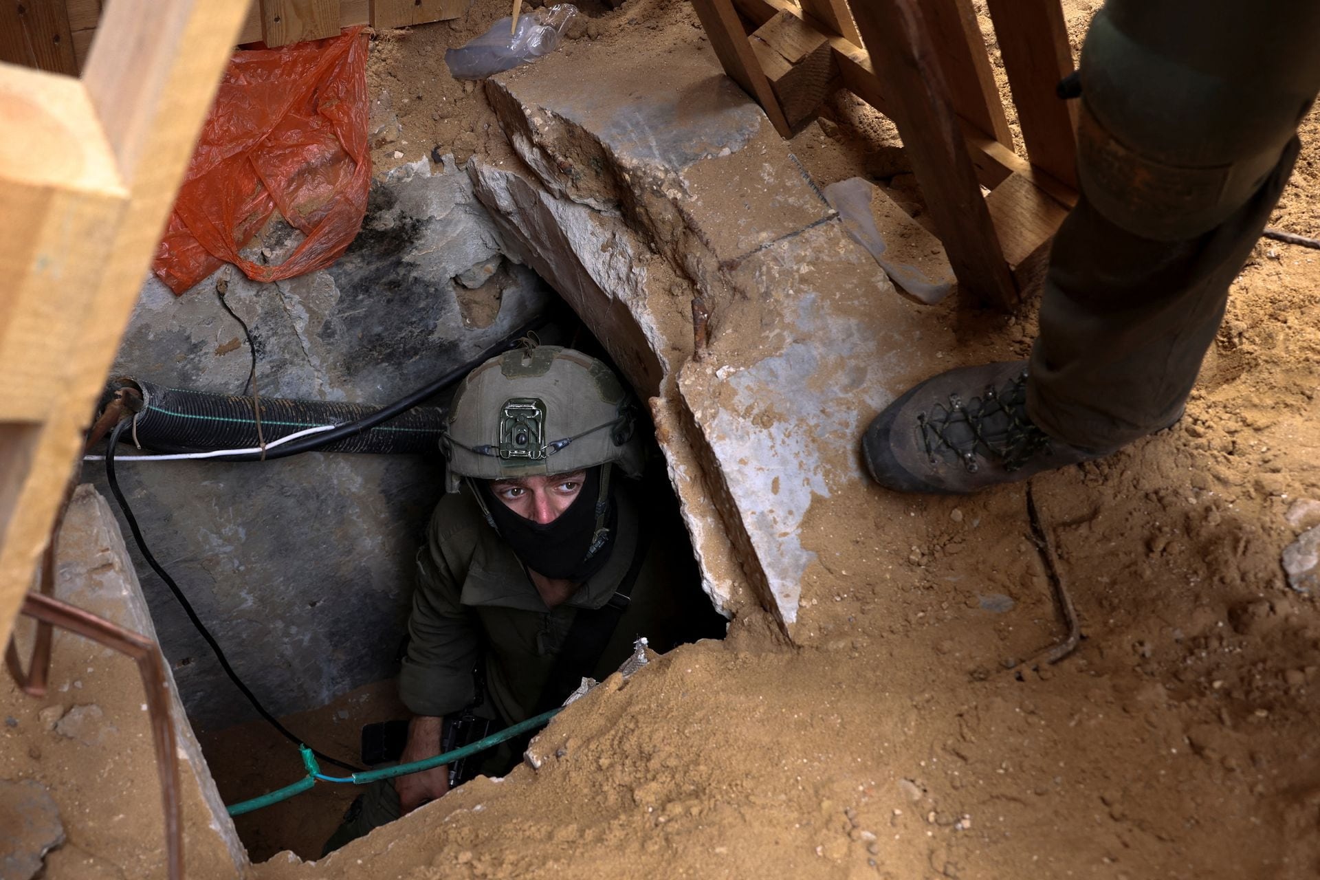 Toàn cảnh đường hầm của Hamas ở Dải Gaza - Ảnh 9.