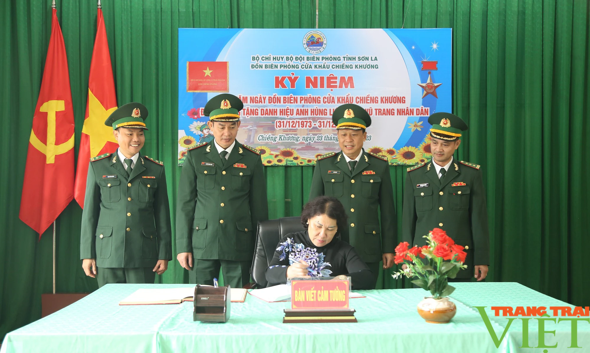 Kỷ niệm 50 năm Đồn Biên phòng cửa khẩu Chiềng Khương được phong tặng Danh hiệu Anh hùng lực lượng vũ trang nhân dân - Ảnh 1.