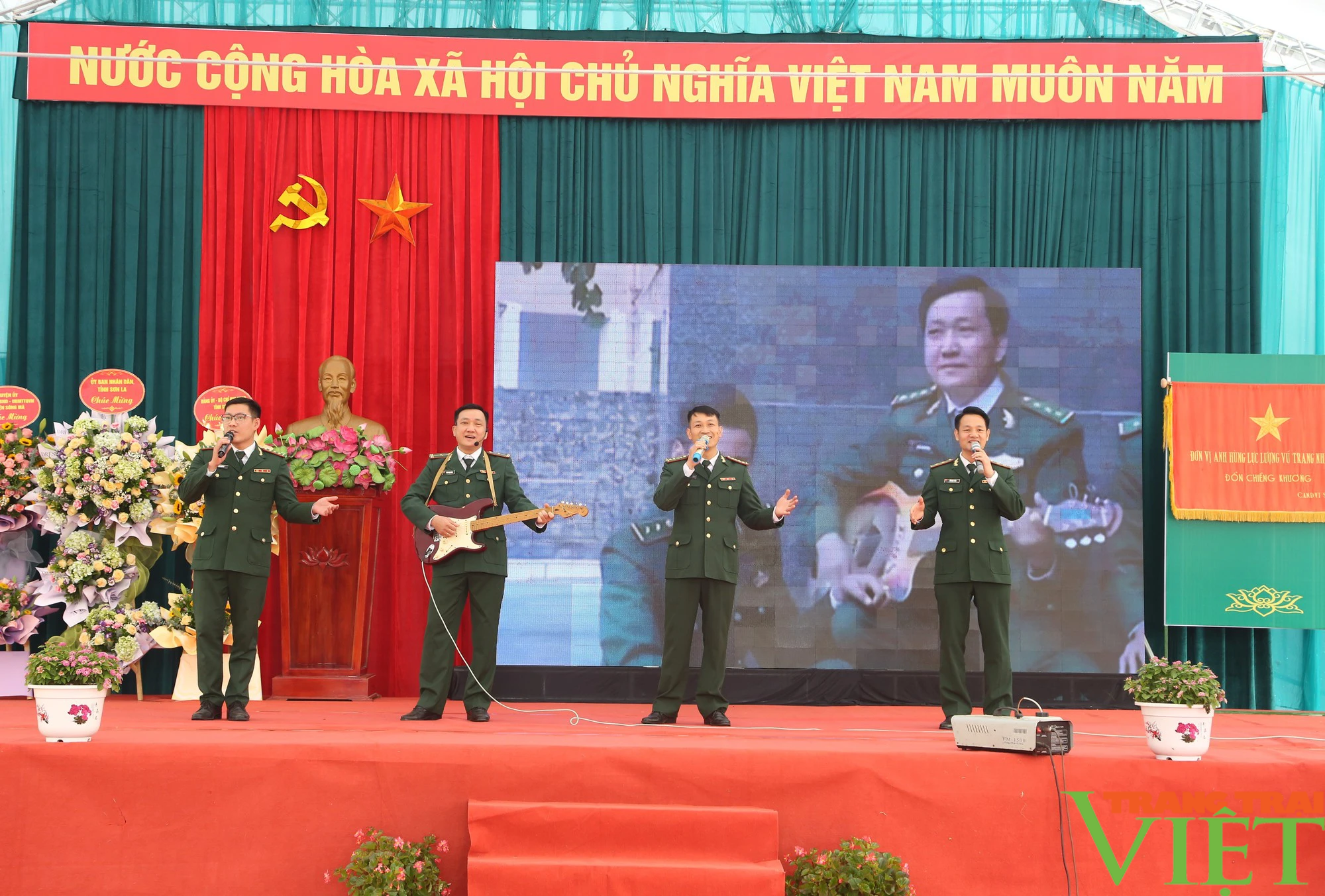 Kỷ niệm 50 năm Đồn Biên phòng cửa khẩu Chiềng Khương được phong tặng Danh hiệu Anh hùng lực lượng vũ trang nhân dân - Ảnh 6.