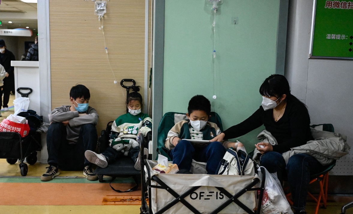 Trung Quốc: Không có 'mầm bệnh mới' trong đợt dịch bệnh hô hấp ở trẻ em - Ảnh 1.