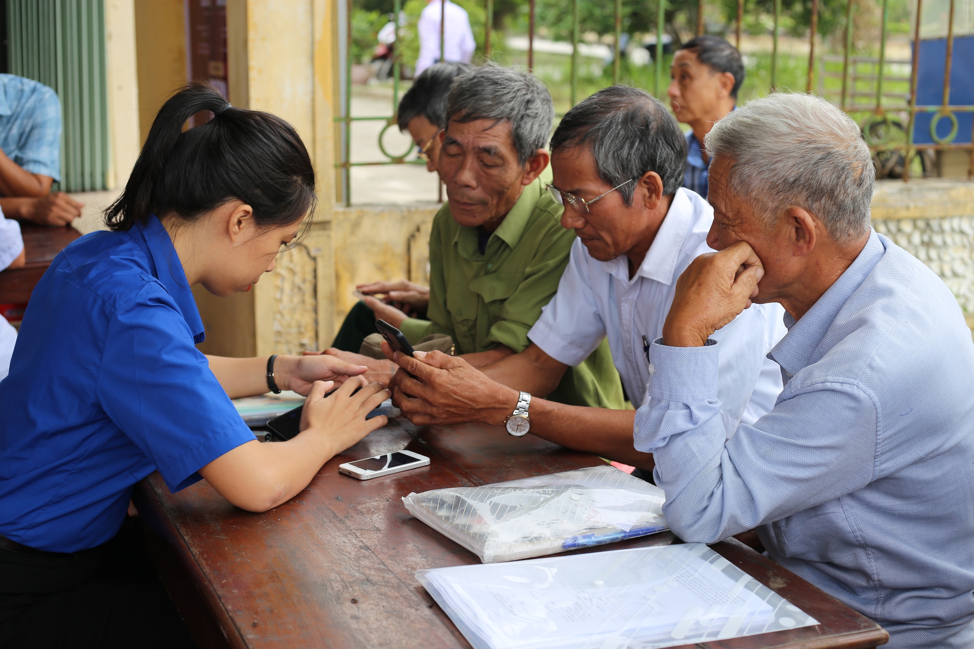 Nam Định: Xã Yên Lương chọn chuyển đổi số là lĩnh vực nổi trội trong xây dựng nông thôn mới kiểu mẫu - Ảnh 4.