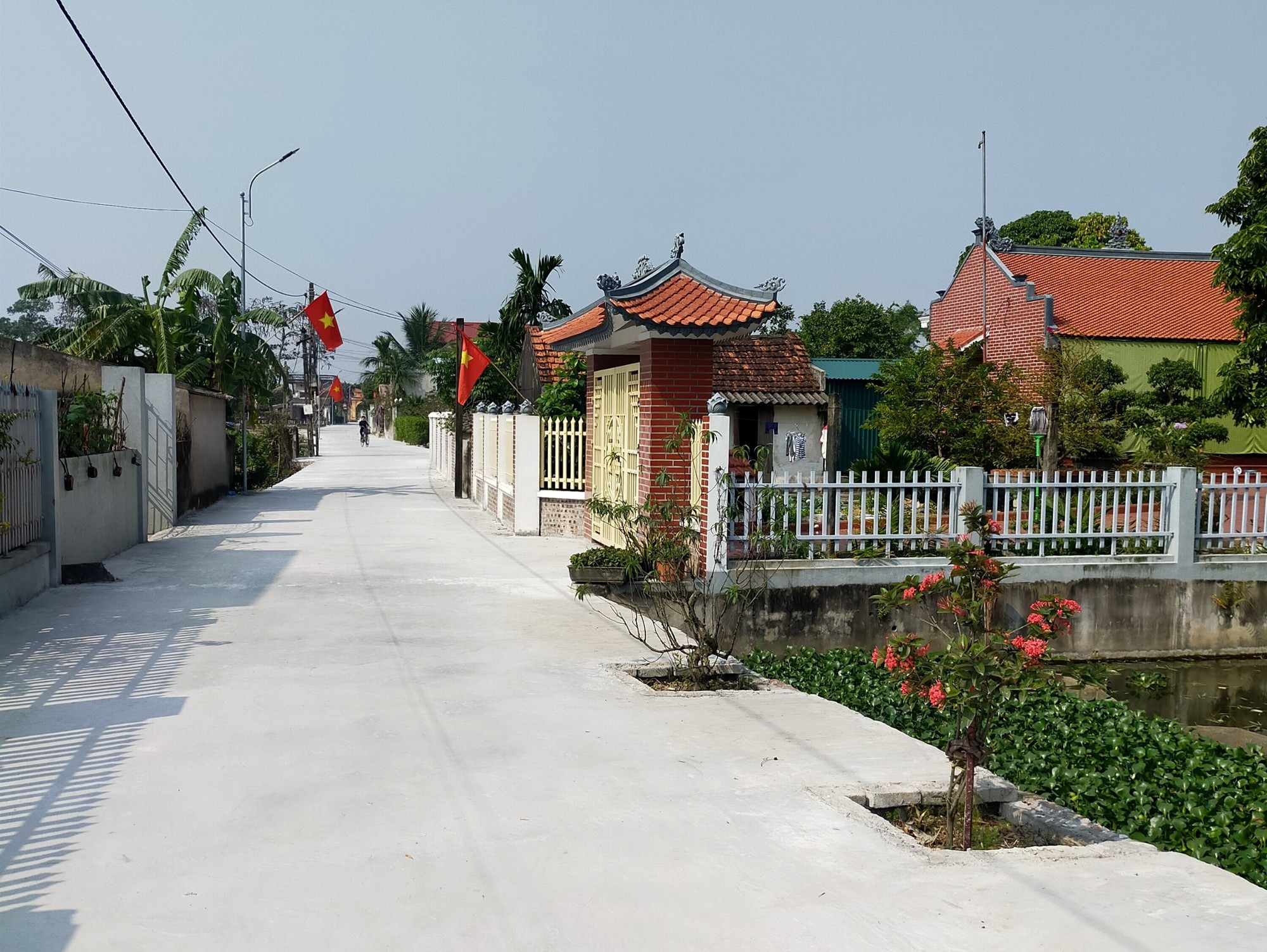 Nam Định: Xã Yên Lương chọn chuyển đổi số là lĩnh vực nổi trội trong xây dựng nông thôn mới kiểu mẫu - Ảnh 2.