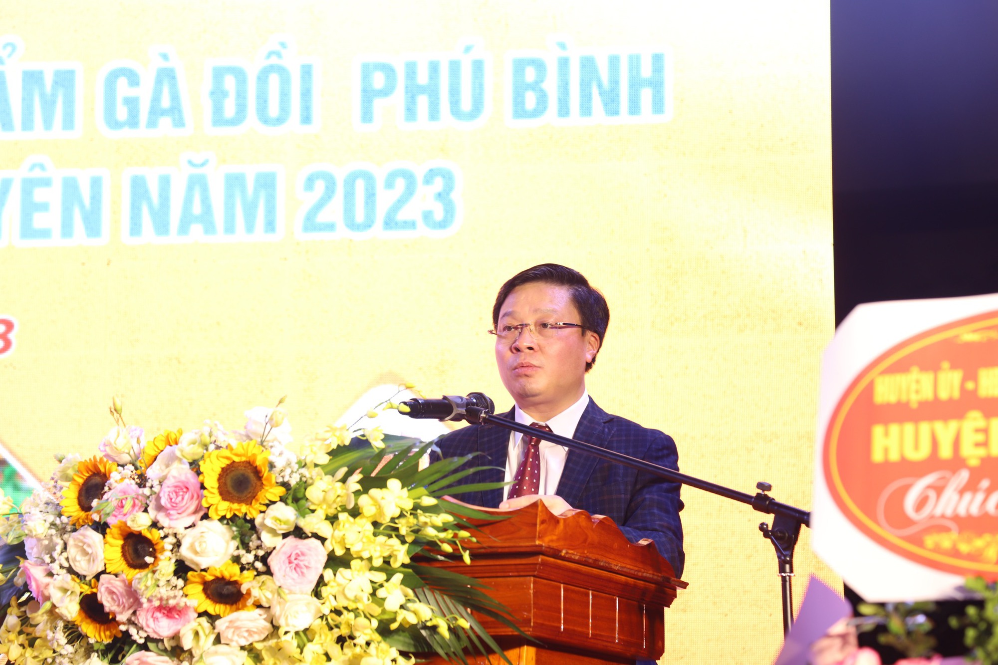 Thái Nguyên: Huyện Phú Bình lần đầu tiên tổ chức chương trình xúc tiến, kết nối tiêu thụ gà đồi Phú Bình quy mô lớn - Ảnh 3.