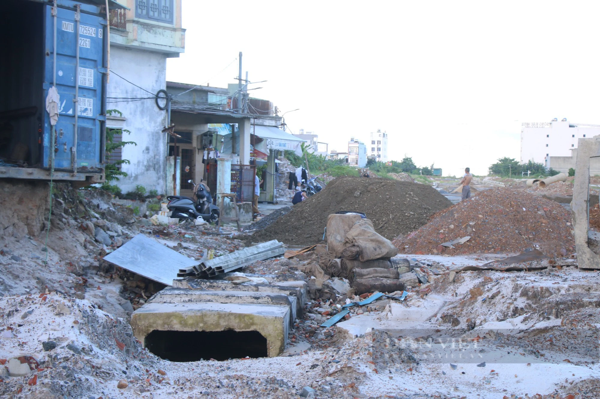 Đà Nẵng: Người dân sống khổ nơi dự án gần 700 tỷ đồng đi qua  - Ảnh 5.