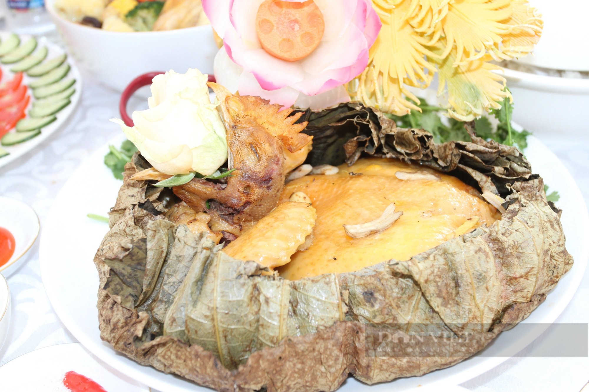 Thái Nguyên: Mãn nhãn với hàng trăm món ẩm thực độc đáo chế biến từ gà đồi Phú Bình - Ảnh 2.